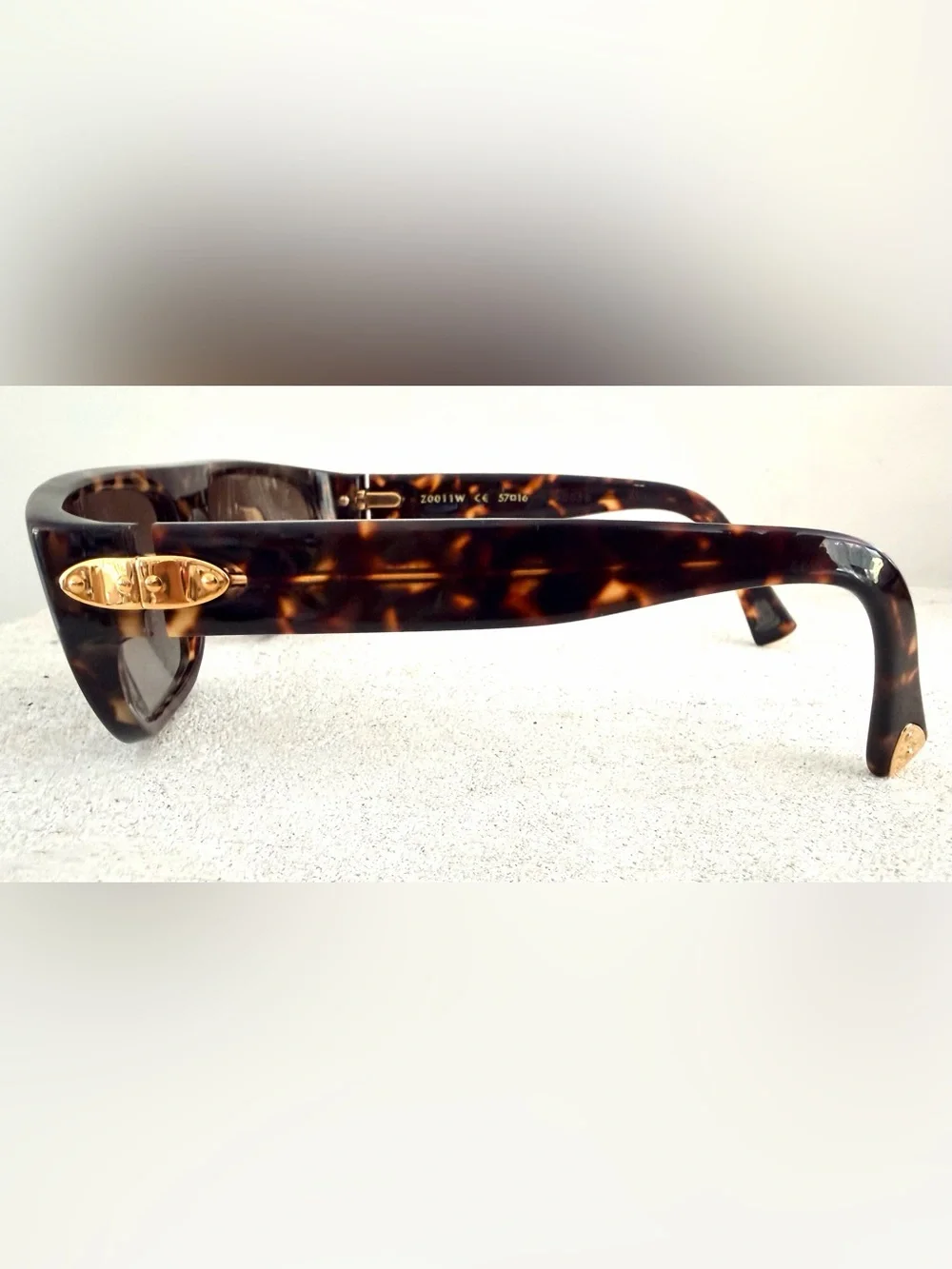 LOUIS VUITTON Z0011W Unisex Tortoise Sunglasses Gold Hardware Made in France